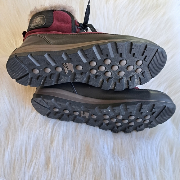 Beautiful Sorel snow boots - Picture 11 of 13
